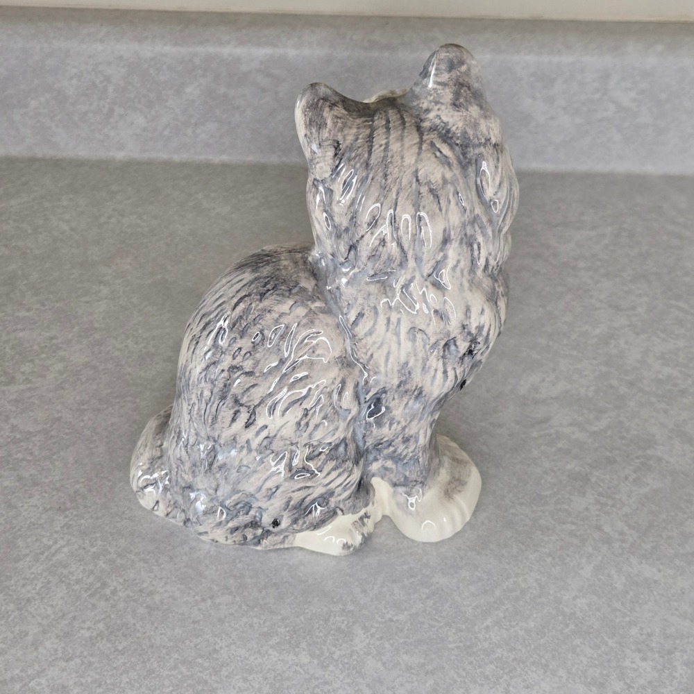 Vintage Ceramic Cat Figurine Gray White Aqua Pink Cat Lover‎ Decor Cute Kitten - Picture 5 of 7